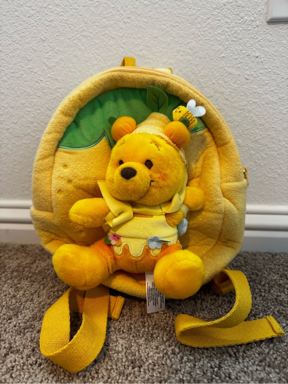 NWT Hong Kong Disneyland Winnie the Pooh Lemon Honey Collection Plush Backpack